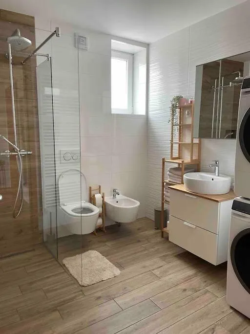 Mely Rose Apartment Ljubljana Slovenia